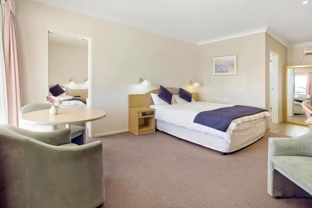 Bega Village Motor Inn Extérieur photo